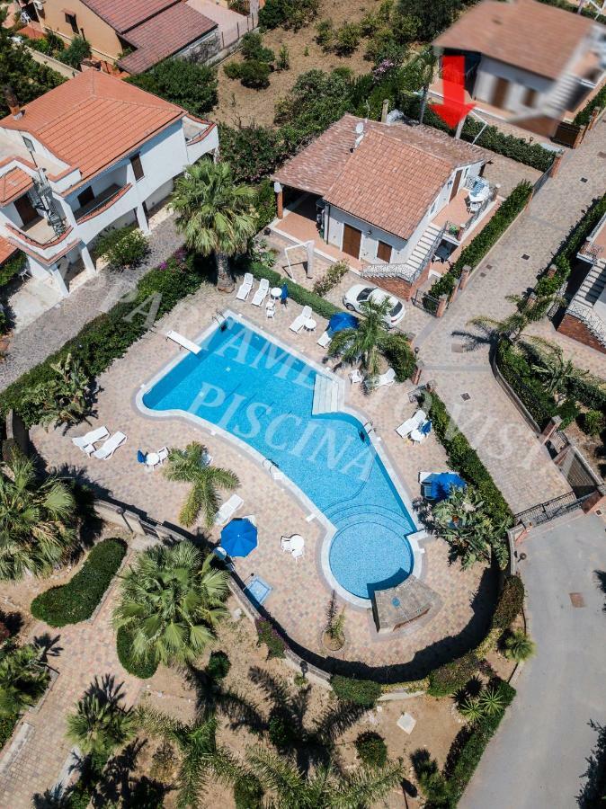 Willa Mansarda Con Vista Piscina Campofelice Di Roccella Zewnętrze zdjęcie